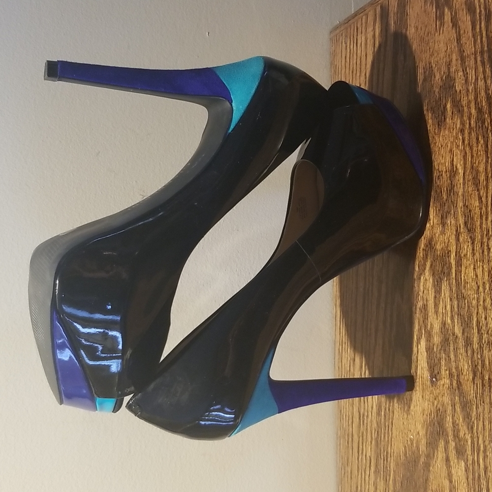 Gianni Bini Jamie009 Colorblock Platform Stiletto - Picture 2 of 9